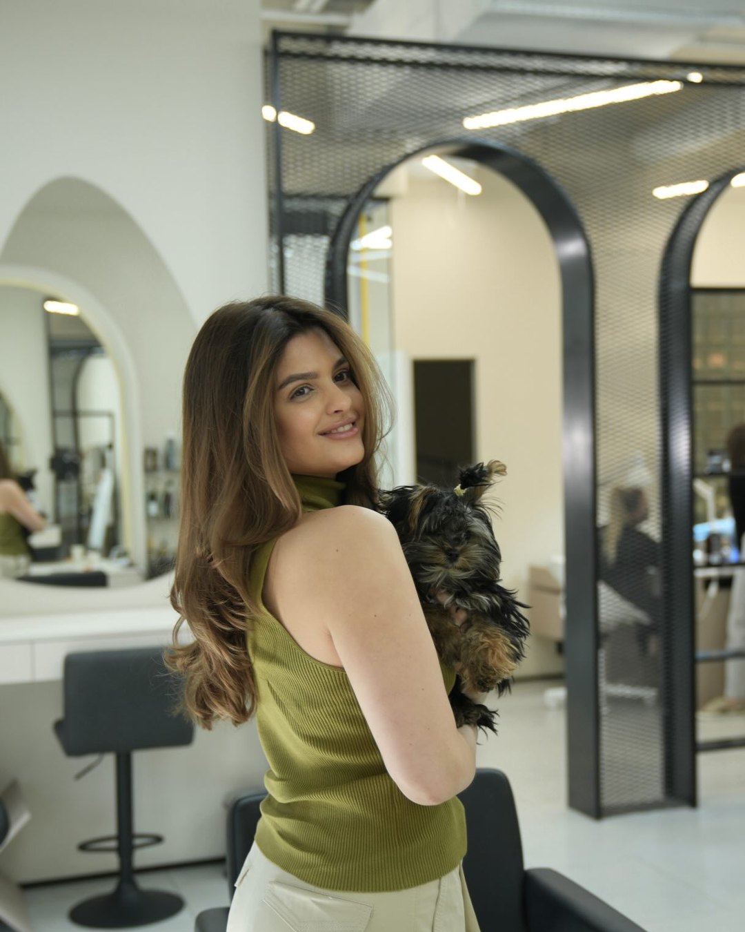 În salon